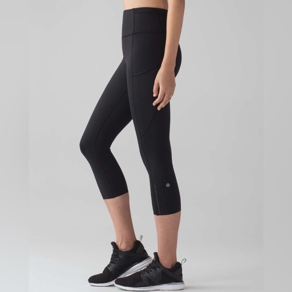 Lululemon sz 8 Fast & Free Crop II Nulux 19" Black High-Waisted Leggings - Picture 1 of 14